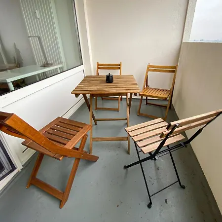 Gemutliches Mit Loggia Und Ausblick Apartman